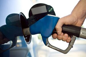 Паливна криза в РФ. Удари України паралізували всю мережу АЗС "Татнефть"