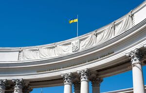 "Виконує міжнародні зобов'язання". У МЗС відреагували на заяви про "біолабораторії з небезпечними патогенами"
