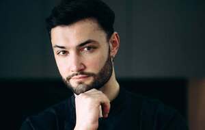 "Не осуждаешь – значит, такой же". В сети отписываются от блогера, который "аплодировал" Мартыновской