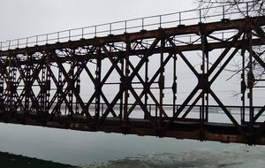 Оккупанты заявили о новых атаках на мосты, ведущие в Крым. В ВСУ рассказали о последствиях