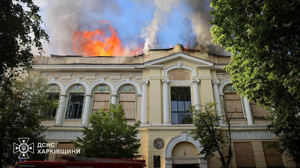 Російський дрон влучив у художній музей у центрі Харкова. Серед постраждалих – немовля