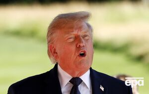 "Они оба готовы". Трамп прокомментировал переговоры с Зеленским и Путиным