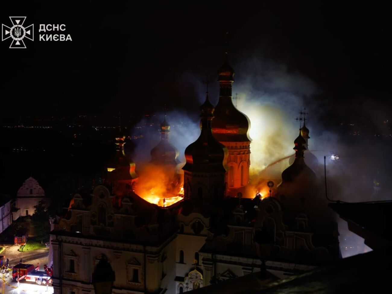 Росія масовано атакувала Україну, горять будівлі у Києві, Дніпрі й Харкові. Є загиблі. Фото, відео