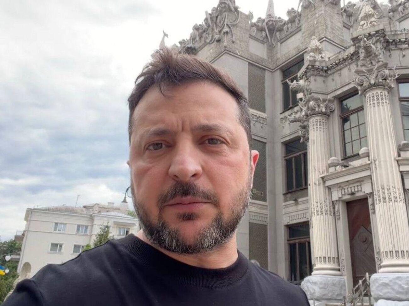 Зеленский в Лавре: Что бы я сказал Путину после этой атаки? А мы еще скажем