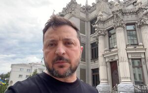 Зеленский в Лавре: Что бы я сказал Путину после этой атаки? А мы еще скажем