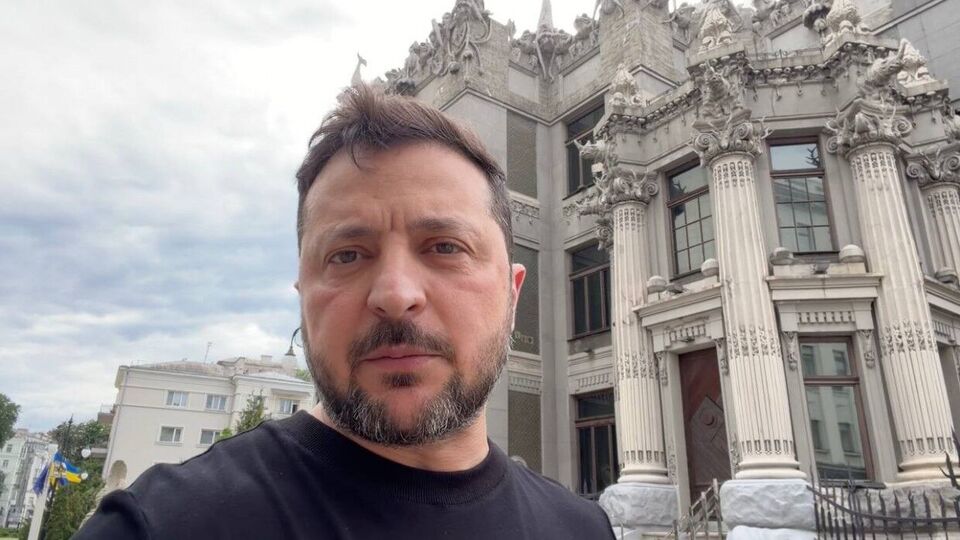 Зеленский в Лавре: Что бы я сказал Путину после этой атаки? А мы еще скажем