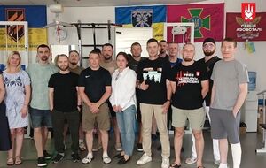Тренер "Серця Азовсталі" з посттравматичного зростання провів зустріч із захисниками Маріуполя
