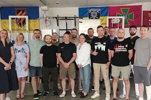 Тренер "Серця Азовсталі" з посттравматичного зростання провів зустріч із захисниками Маріуполя