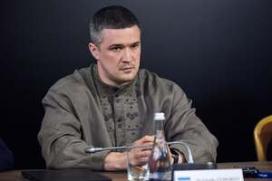 Хлопця зранку примусово мобілізували. В очах: "Як мені вирватися?"