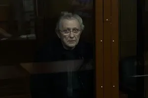 Криминального авторитета, которого Путин "часами ждал в подсобке", обвинили в убийстве и арестовали