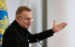 Садовий про відновлення перельотів зі Львова: Ви чули, щоб атакували аеропорт в Москві чи Санкт-Петербурзі?