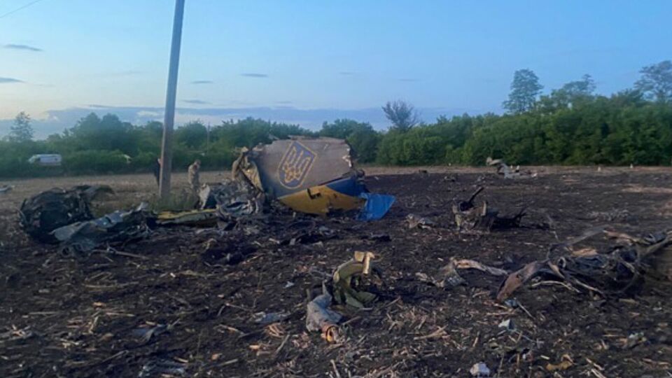Выполнял боевое распоряжение. Новые детали падения бомбардировщика в Хмельницкой области. Фото