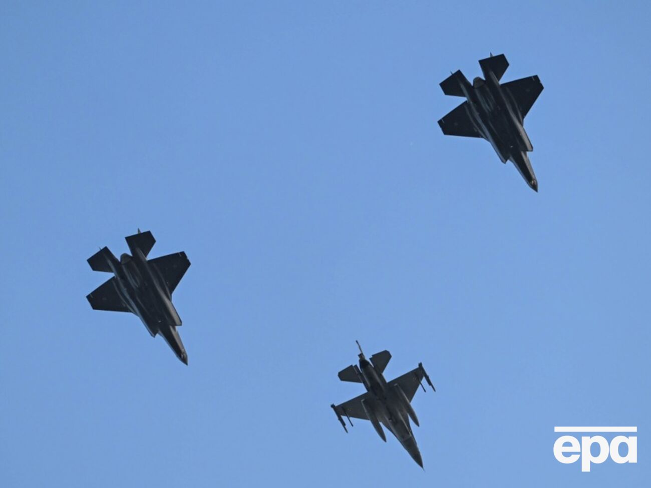 Бельгія може передати Україні всі свої F-16. Міністр оборони країни назвав умову