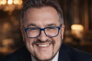 52-річний Пономарьов уперше показав свою кохану, яка молодша за нього на 17 років. Фото