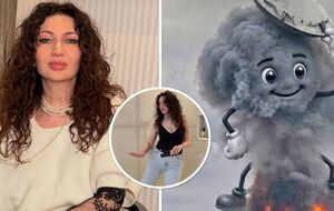 "Сгорели Путин и Собчак". Бацман запалила під пророчу пісню про згорілу Москву. Відео