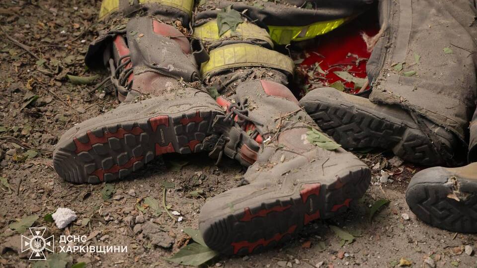 Рятували інших до останнього. Унаслідок удару РФ по Харкову загинуло шестеро працівників ДСНС, іхні імена