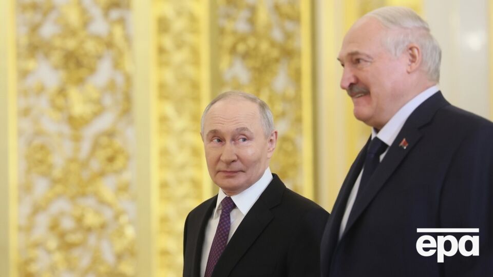 Лукашенко привез Путину "блокадный хлеб Сталинграда"