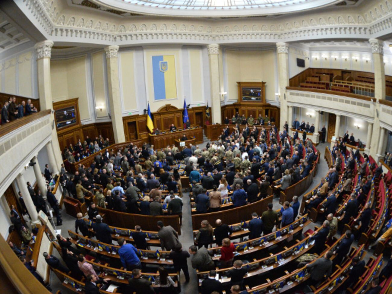 Раду поповнить двоє нових нардепів. Хто вони і чим відомі