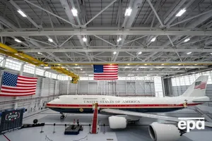 "Літаючий Білий дім". Трамп похизувався подарованим Катаром Boeing 747