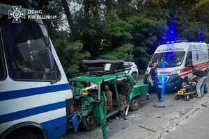 12 людей у салоні легковика. Кількість загиблих дітей у ДТП у Броварах зросла. Фото