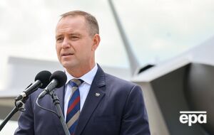 У канцелярії президента Польщі пояснили, чому відібраний у Зеленського орден ще є у Муссоліні й Шредера