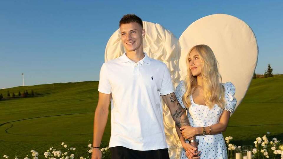 "Усе моє!" Бражко відслідкував пост Квіткової, яка виїхала у США