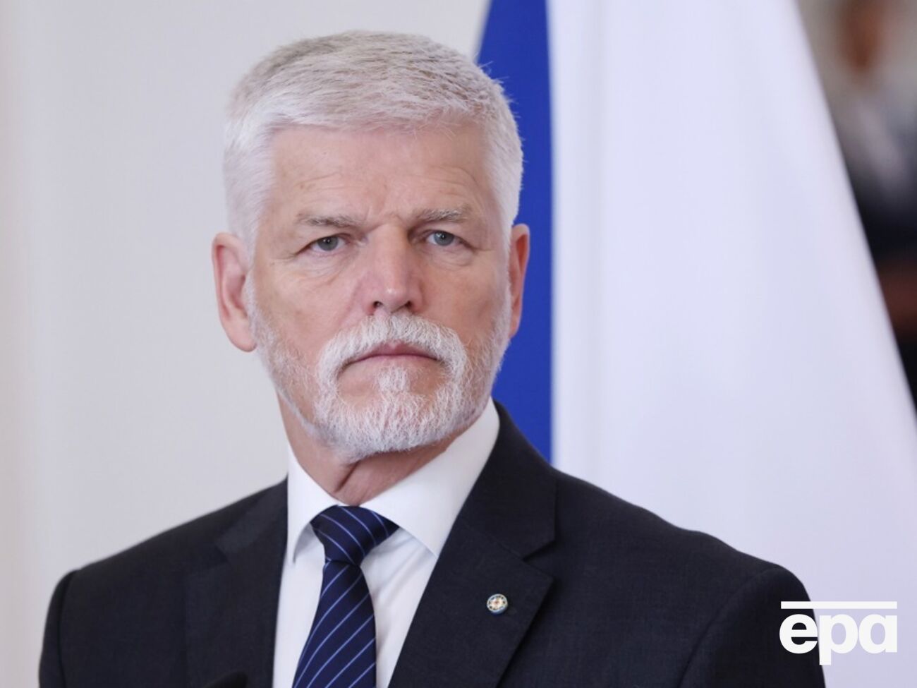 Павел подав до суду на уряд Чехії, який не пустив його на саміт НАТО. Бабіш відповів