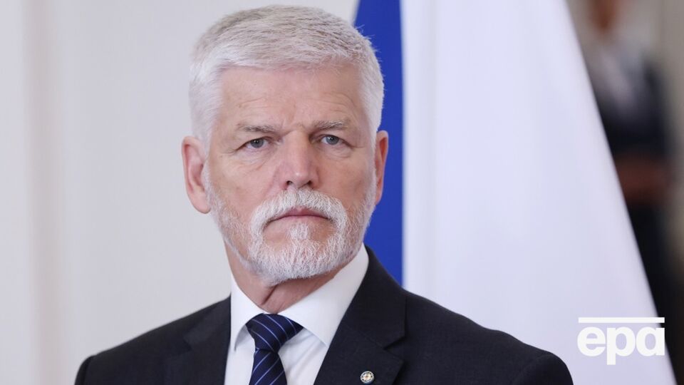 Павел подав до суду на уряд Чехії, який не пустив його на саміт НАТО. Бабіш відповів