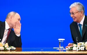 "Країна-бензоколонка" Росія на тлі дефіциту хоче купити бензин у Казахстану – Reuters