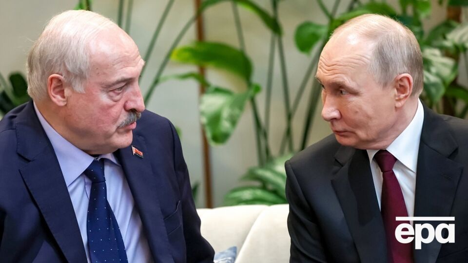 Росія тисне на Лукашенка, щоб відкрити новий фронт проти України – WSJ