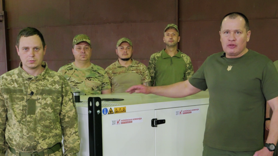 "Українська команда" передала генератор на 16 кВт 33-му штурмовому полку – Палатний