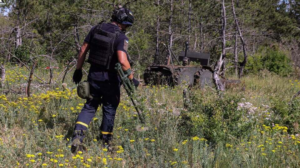 Норвезька організація зупинила розмінування України. Що сталося
