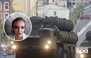Готуються до ударів українською балістикою. Біля фонду доньки Путіна в Москві розгорнули С-400