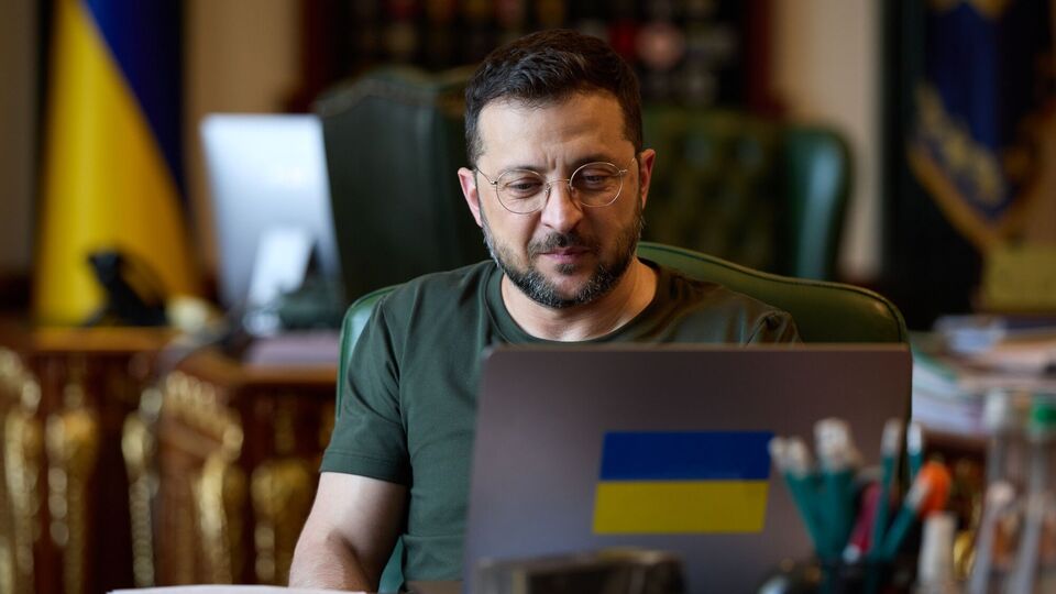 Зеленський ініціює створення ордена Європи. Кого і за що ним нагороджуватимуть