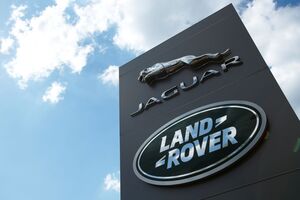 Російські хакери обвалили Jaguar Land Rover на $2,5 млрд