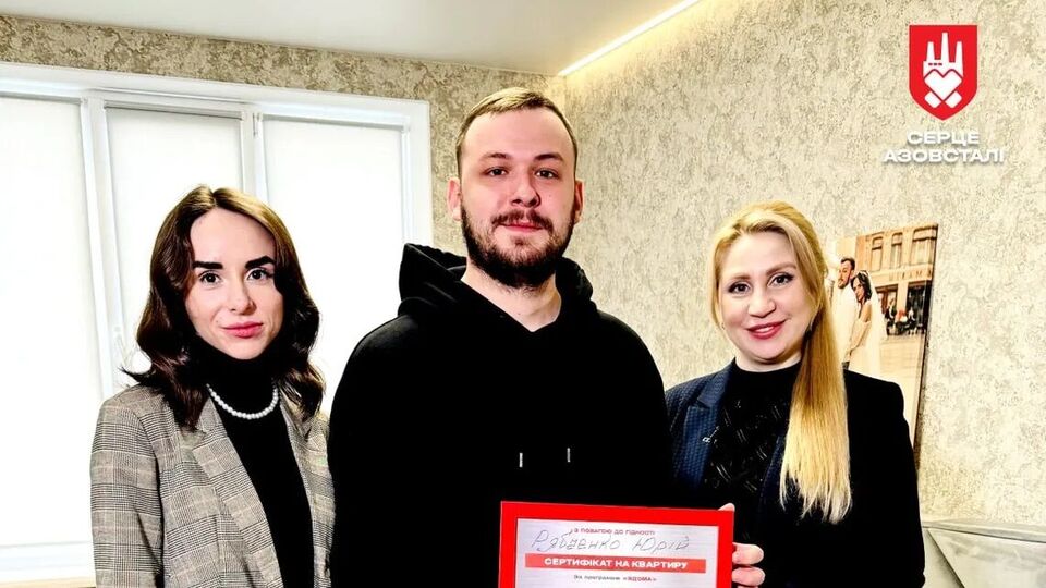 "Плацдарм для нового життя." "Серце Азовсталі" передало квартиру оборонцю Маріуполя Юрієві Рябченку