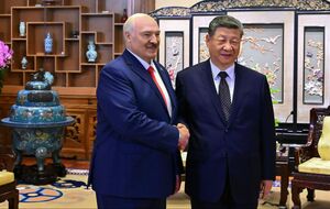 Чому Лукашенко терміново полетів до Сі Цзіньпіна після ночі з Путіним на Валдаї. Головне