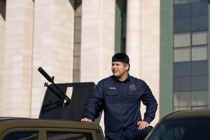 Син Кадирова після смертельної ДТП похвалився, як перевищує швидкість і перетинає подвійну смугу