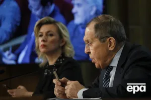 Російські злодії відкрили в тилу РФ заклад у кольорах УПА й познущалися з Лаврова і Захарової. Фото