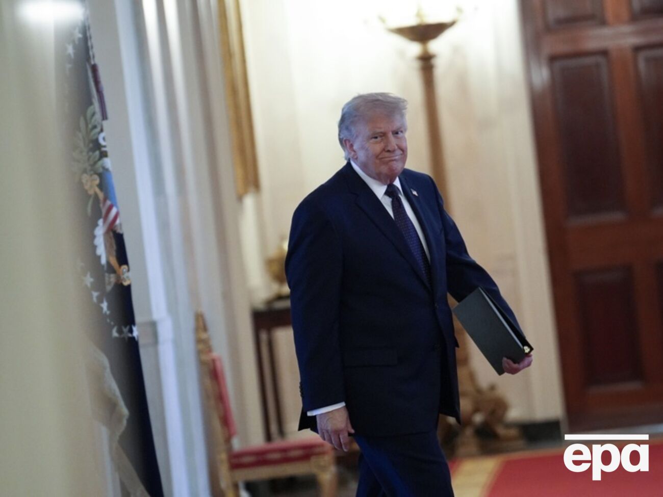 Трамп заявив, що добре ладнає з "геєм-аятолою" Хаменеї й хоче з ним зустрітися