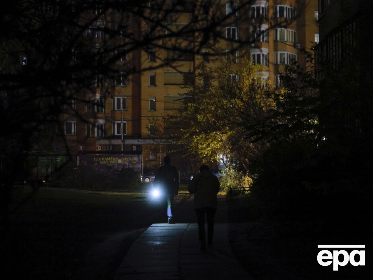 В Україні вперше цього літа діятимуть погодинні графіки вимкнень світла. Де й коли