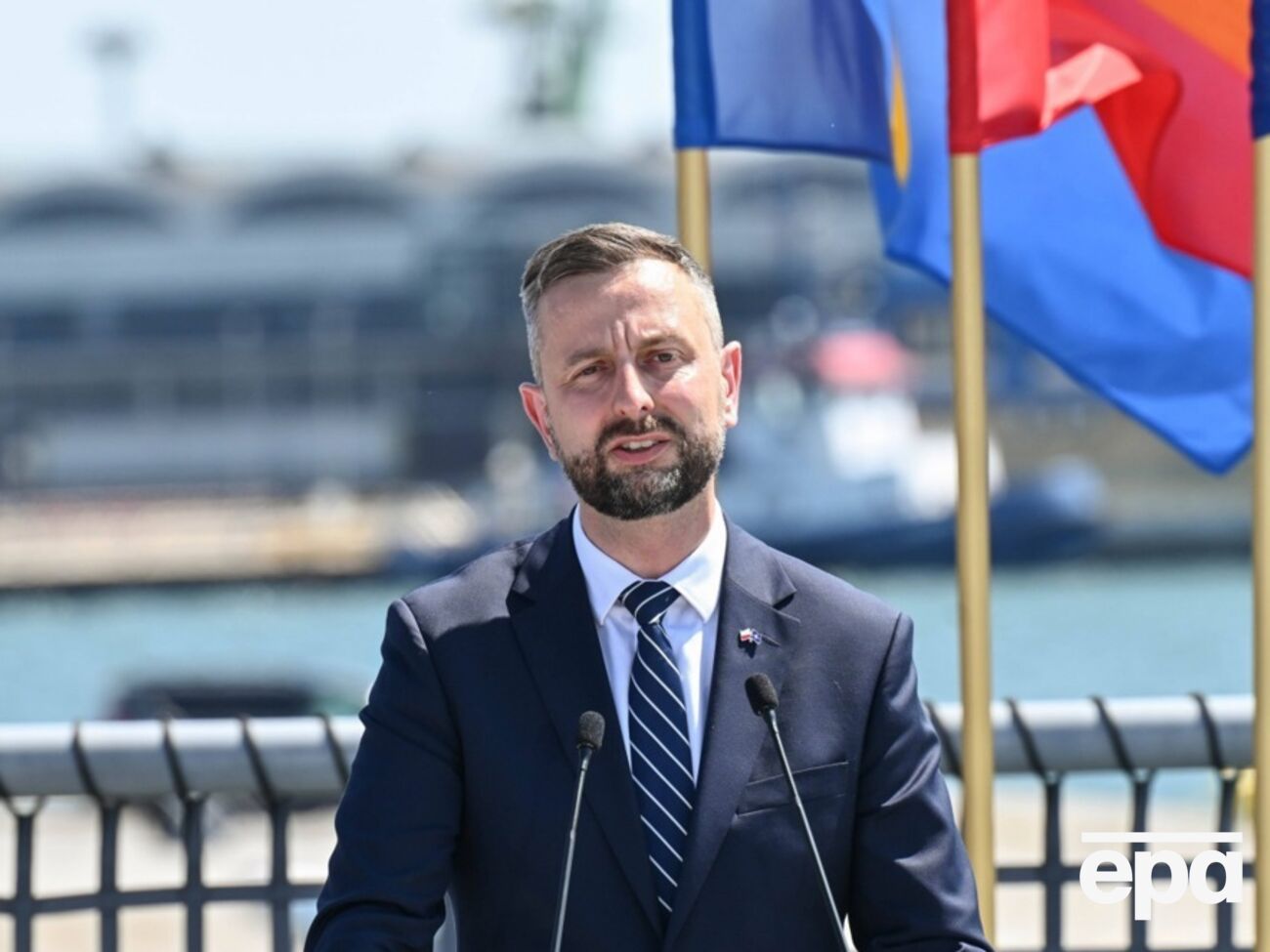 "З Бандерою Україна не вступить до ЄС". Міністр оборони Польщі виступив із гучною заявою