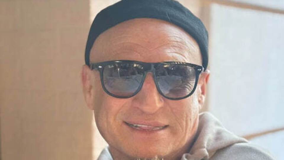 Как Буряковский выглядит без своей фирменной шапки. Дочь бизнесмена показала свежие фото с отцом