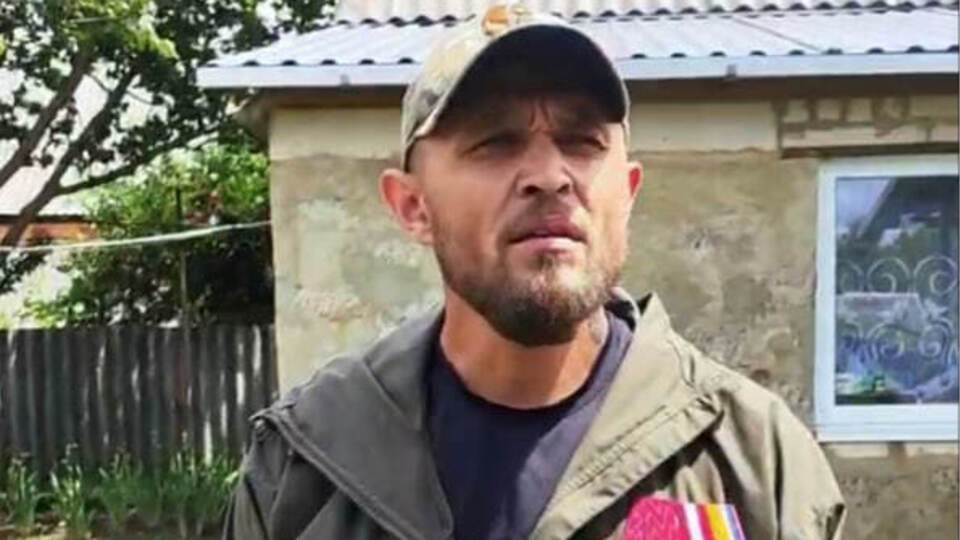 Оккупант, грозивший бунтом Кремлю, арестован. Его жена уже говорит: "Он поддерживает Путина"