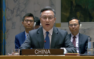 Китай "наполегливо" закликав Росію й Україну відновити переговори про завершення війни