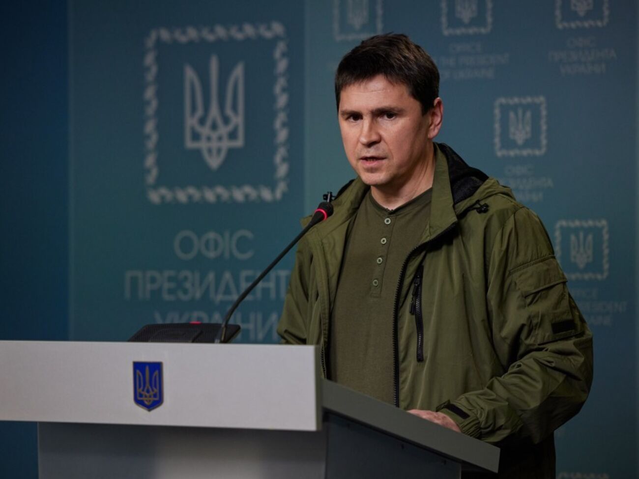 Подоляк дав пораду Лукашенку, якщо той "хоче дожити до пенсії"