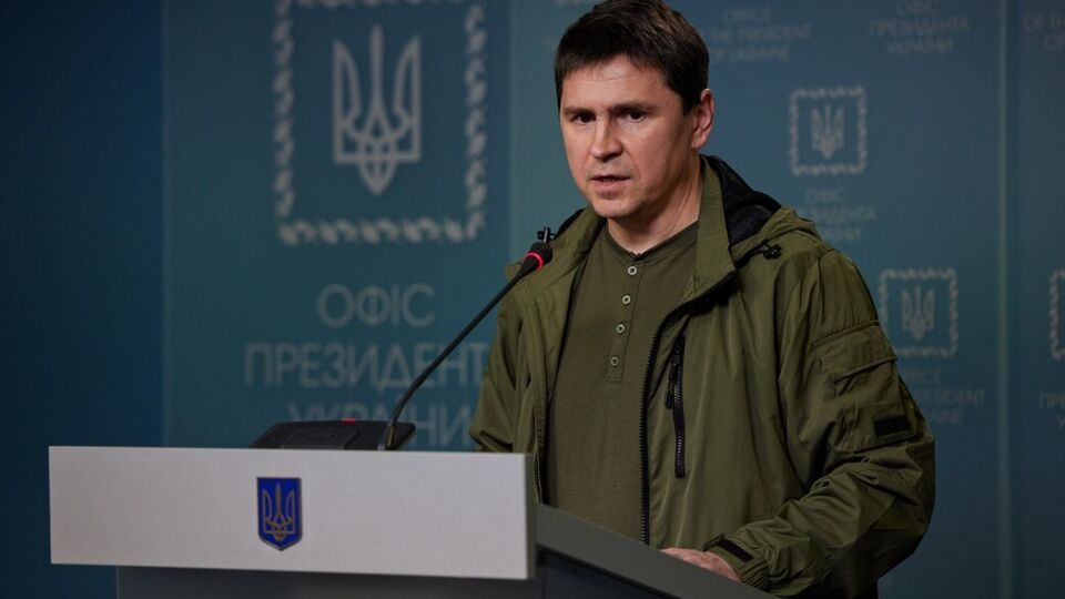 Подоляк дав пораду Лукашенку, якщо той "хоче дожити до пенсії"