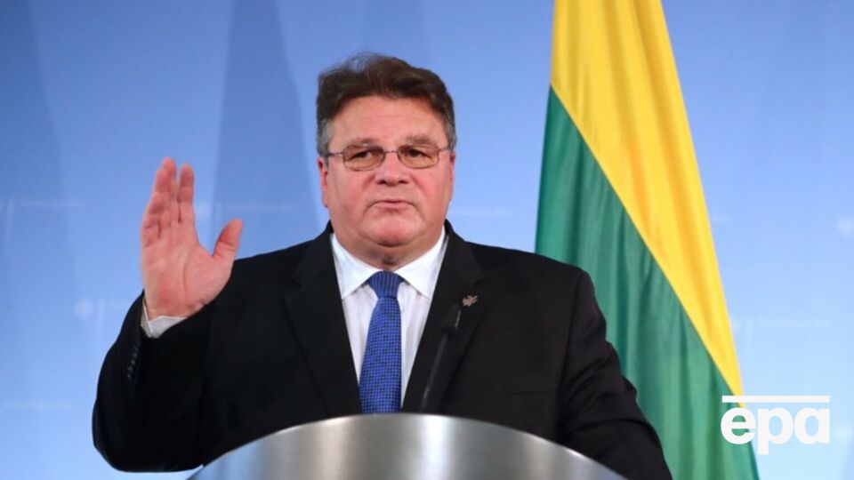 "Збивати дрони можливо, але не завжди раціонально". Посол пояснив чому
