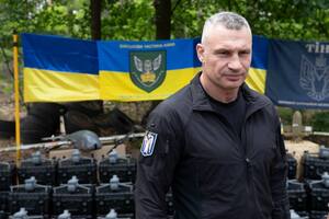 Кличко передав від громади понад 1600 дронів 12-му корпусу ЗСУ