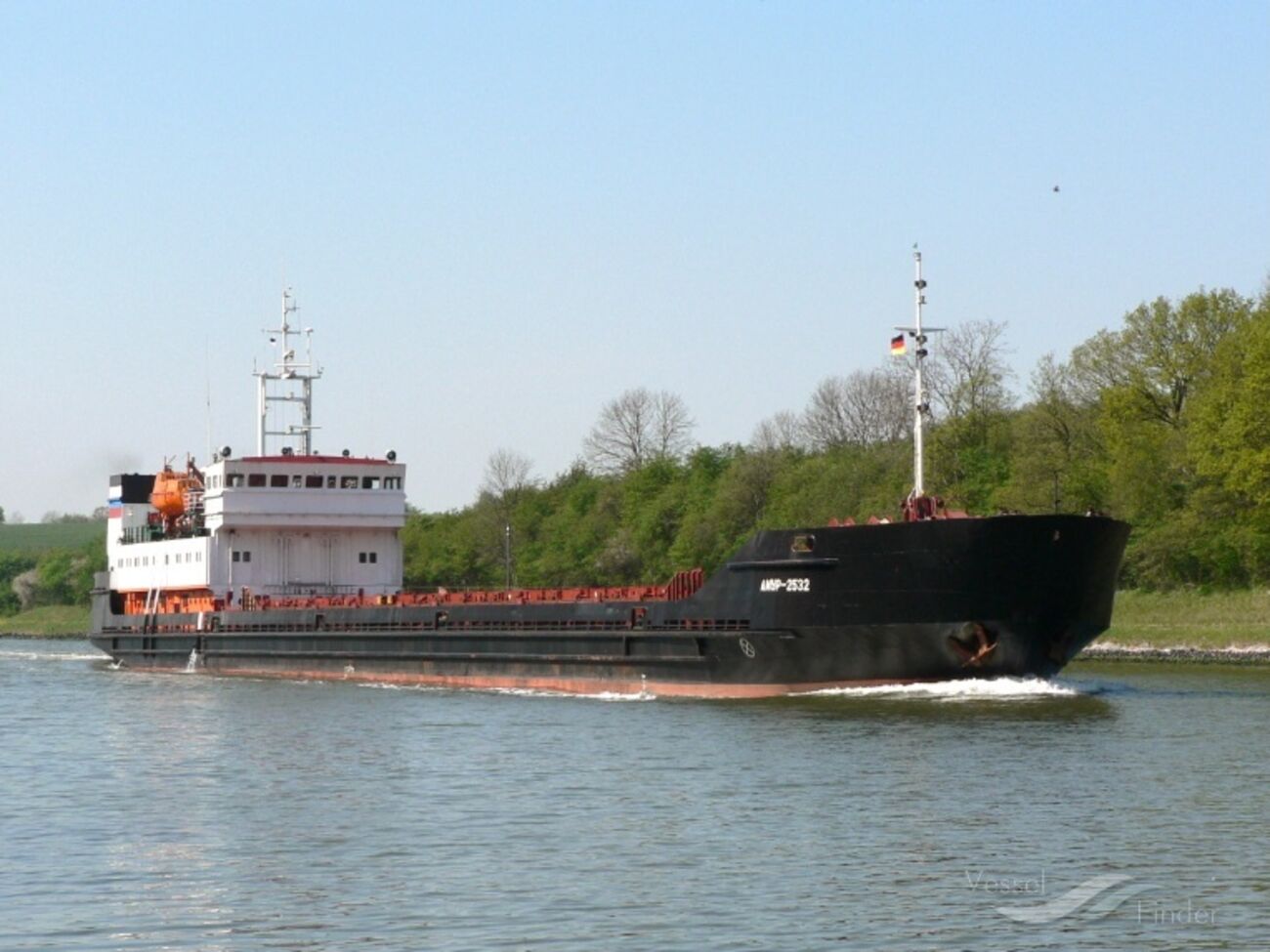 Дрони атакували судна в Азовському морі. Азербайджан заявив про загибель своїх громадян
